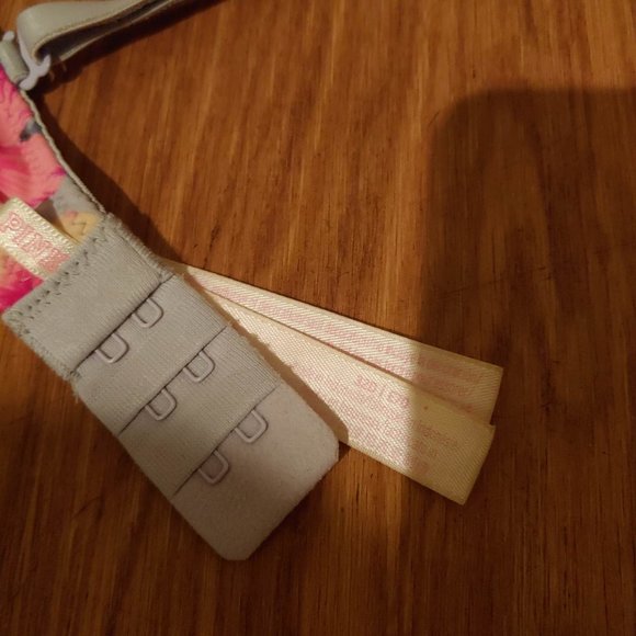 Bra's - Picture 2 of 6